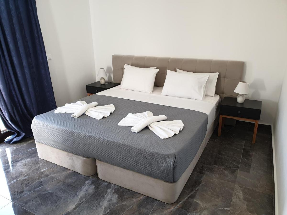 Odos Oneiron Bay Hotel